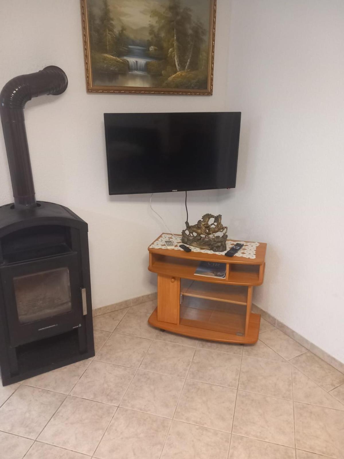 Apartmani Stjepan Veselko Vir Exteriör bild